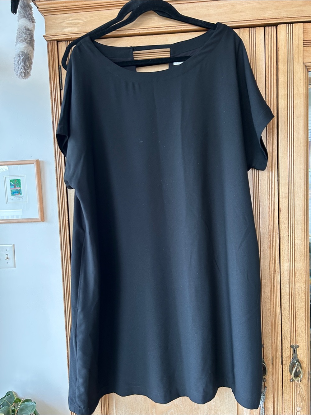 Sejour Black Short Sleeve Tunic Shift Dress